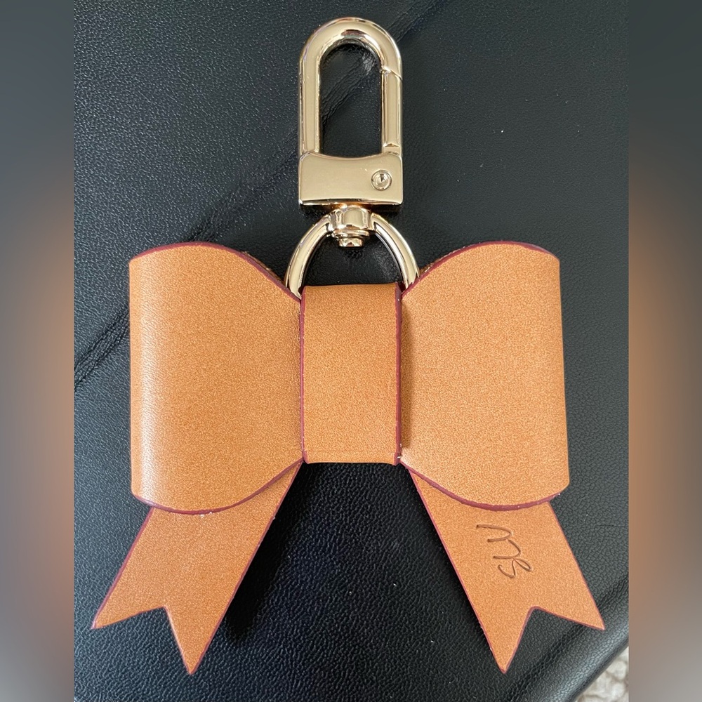 Beautiful Genuine Leather Bow Bag Charm, NEW!